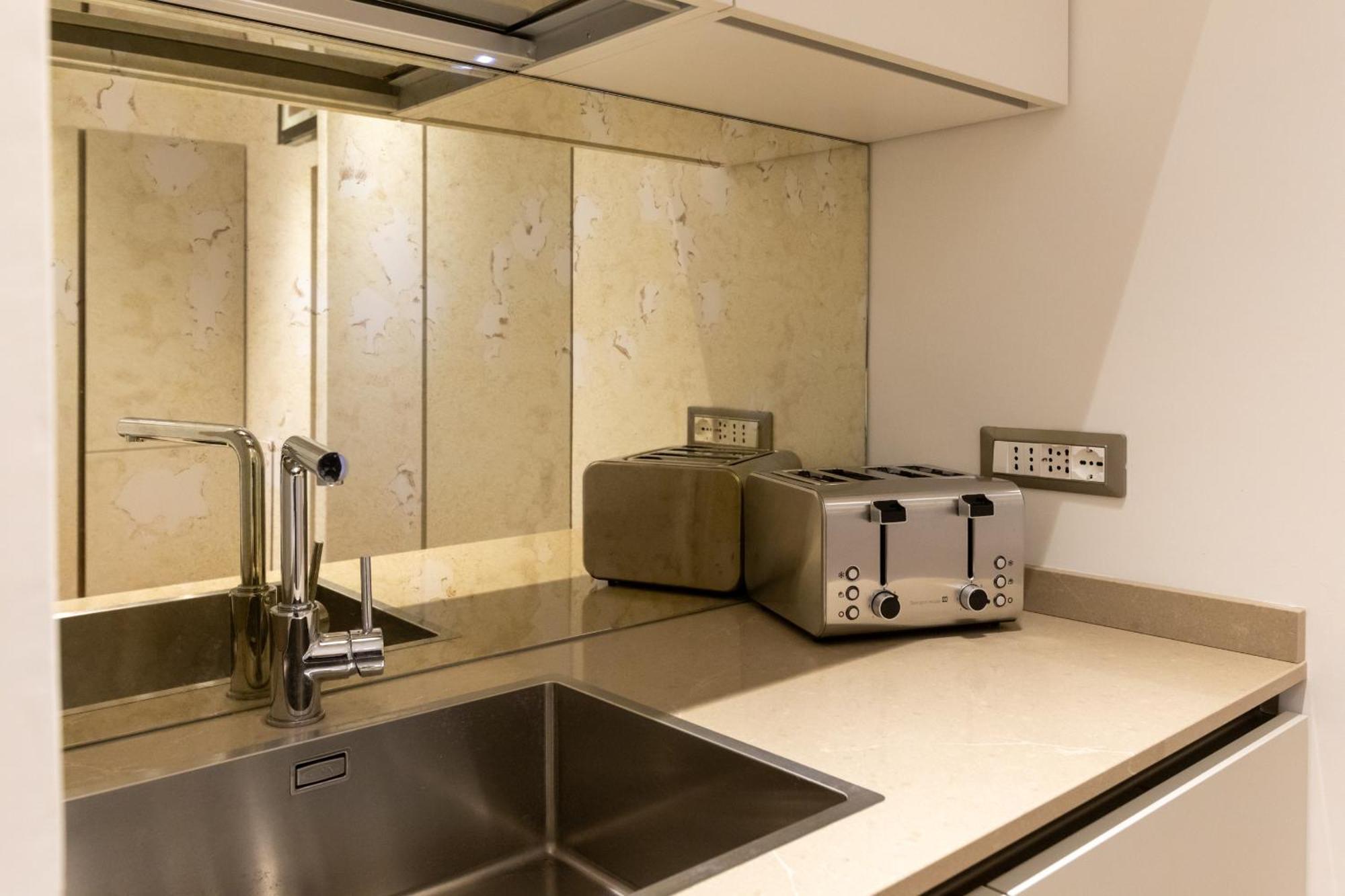 Fontana Di Trevi Roma Luxury Suite Exterior foto